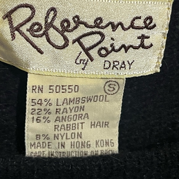 Vintage Lambswool and Angora Floral Sweater - Picture 4 of 6